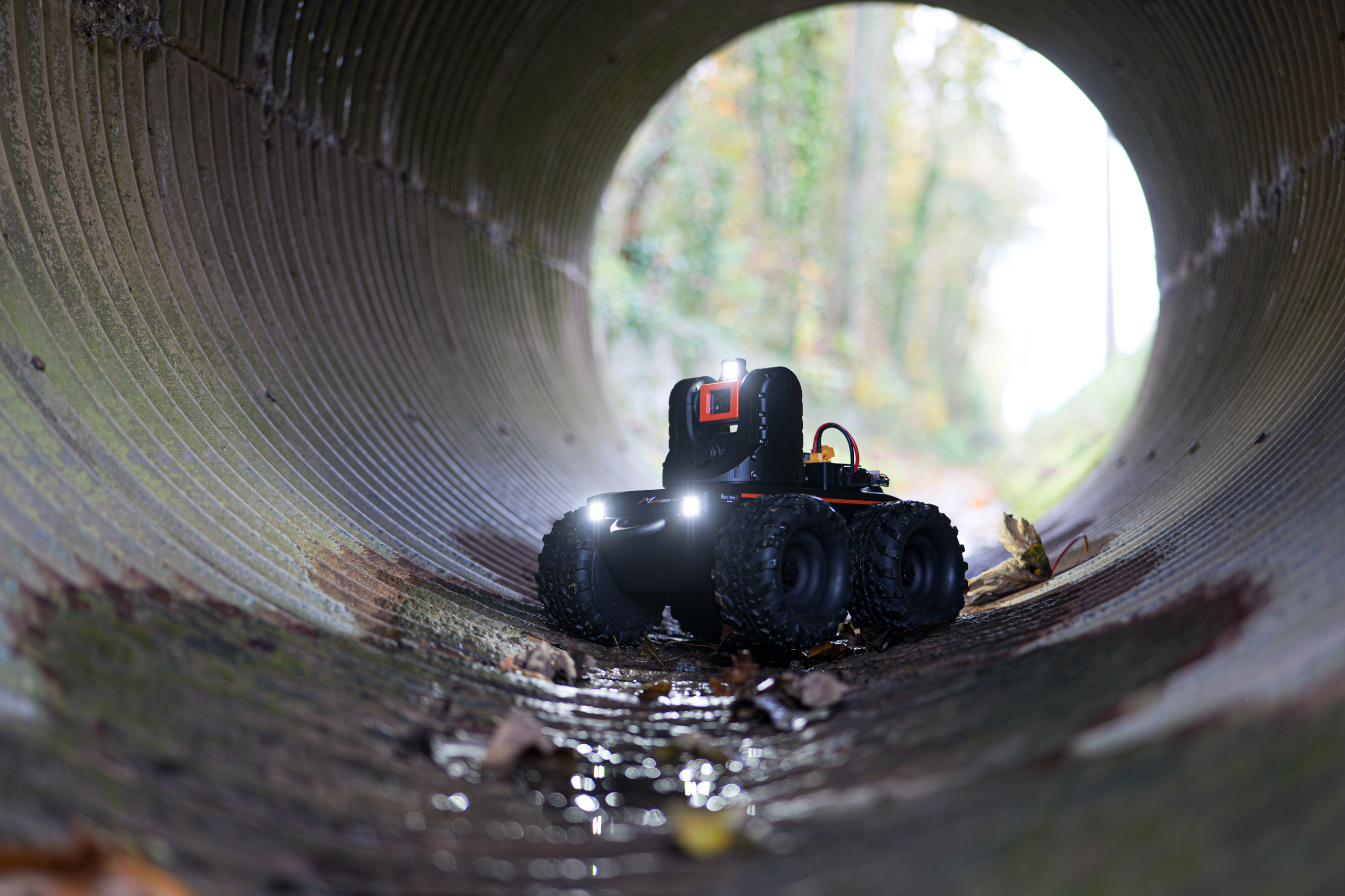 Roview 3 indoor Drohne Flyability Elios 1